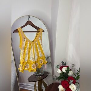 NWT MICAS Yellow Crochet V-Neck Sleeveless Top